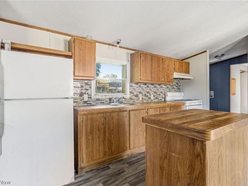 3354 Hilton Street NW, Unit 4, Massillon, OH 44646 Photo 9