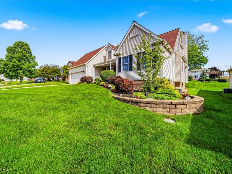 30190 Bonnie View Drive, Wickliffe, OH 44092 Photo 3