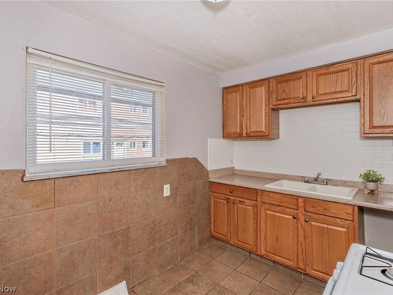 23673 Banbury Circle, Unit 13, Warrensville Heights, OH 44128 Photo 15