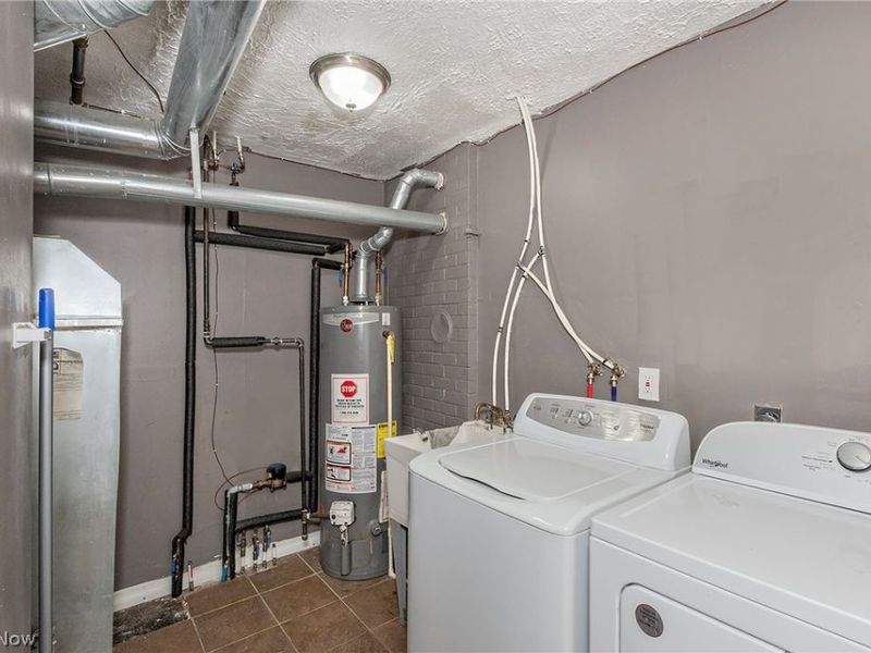 23673 Banbury Circle, Unit 13, Warrensville Heights, OH 44128 Photo 17