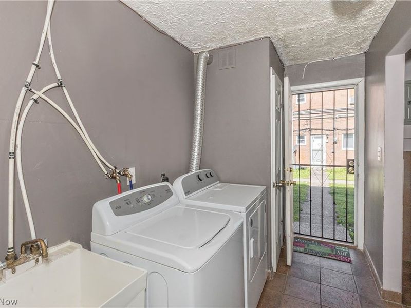 23673 Banbury Circle, Unit 13, Warrensville Heights, OH 44128 Photo 20