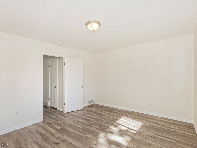 23673 Banbury Circle, Unit 13, Warrensville Heights, OH 44128 Photo 23