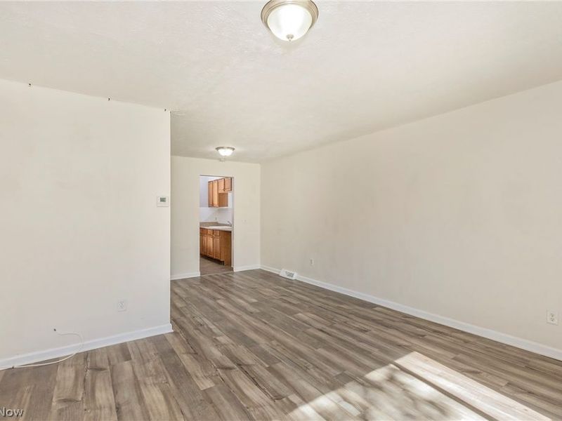 23673 Banbury Circle, Unit 13, Warrensville Heights, OH 44128 Photo 6
