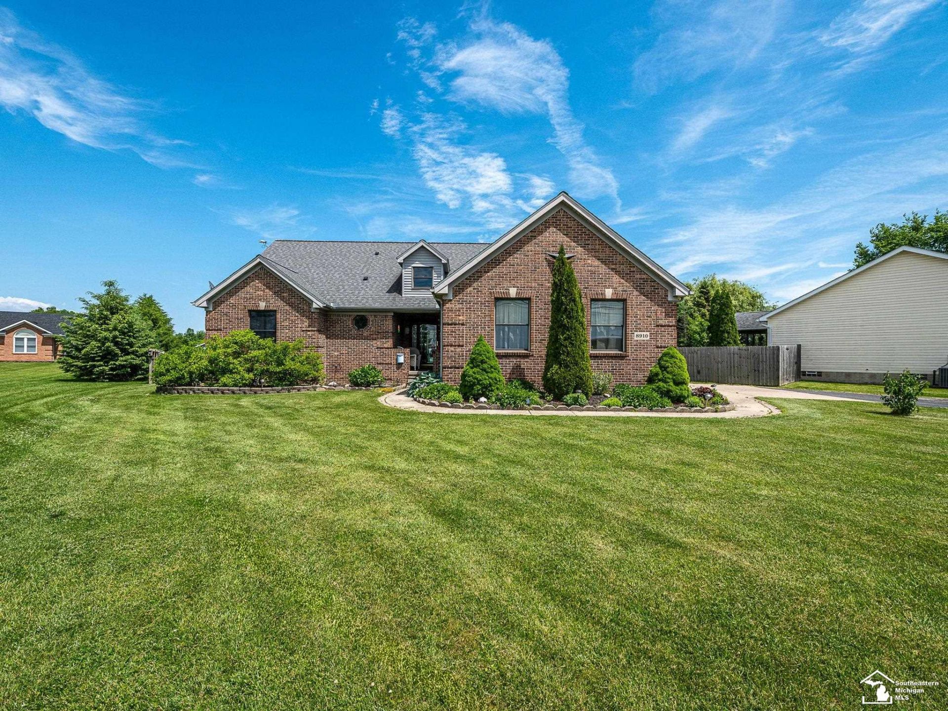 8910 Baldwin Road, Monroe, MI 48162 Main Photo