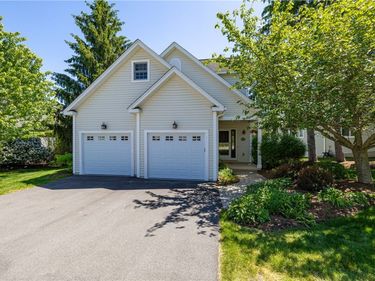 5567 Lakewood Trail , Canandaigua, NY 14424