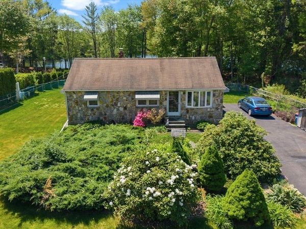 1638 Braley Rd, New Bedford, MA 02745