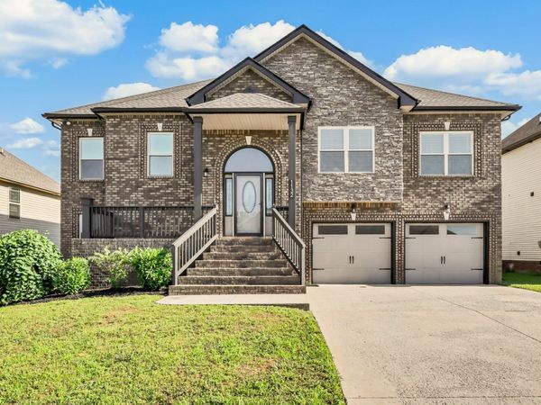 1132 Henry Place Blvd , Clarksville, TN 37042