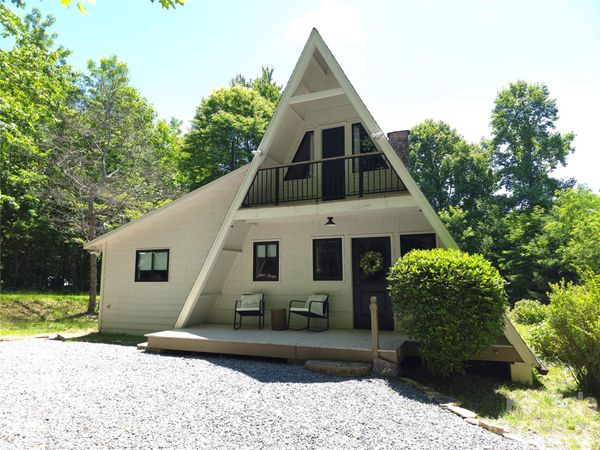 826 Shumont Road , Black Mountain, NC 28711