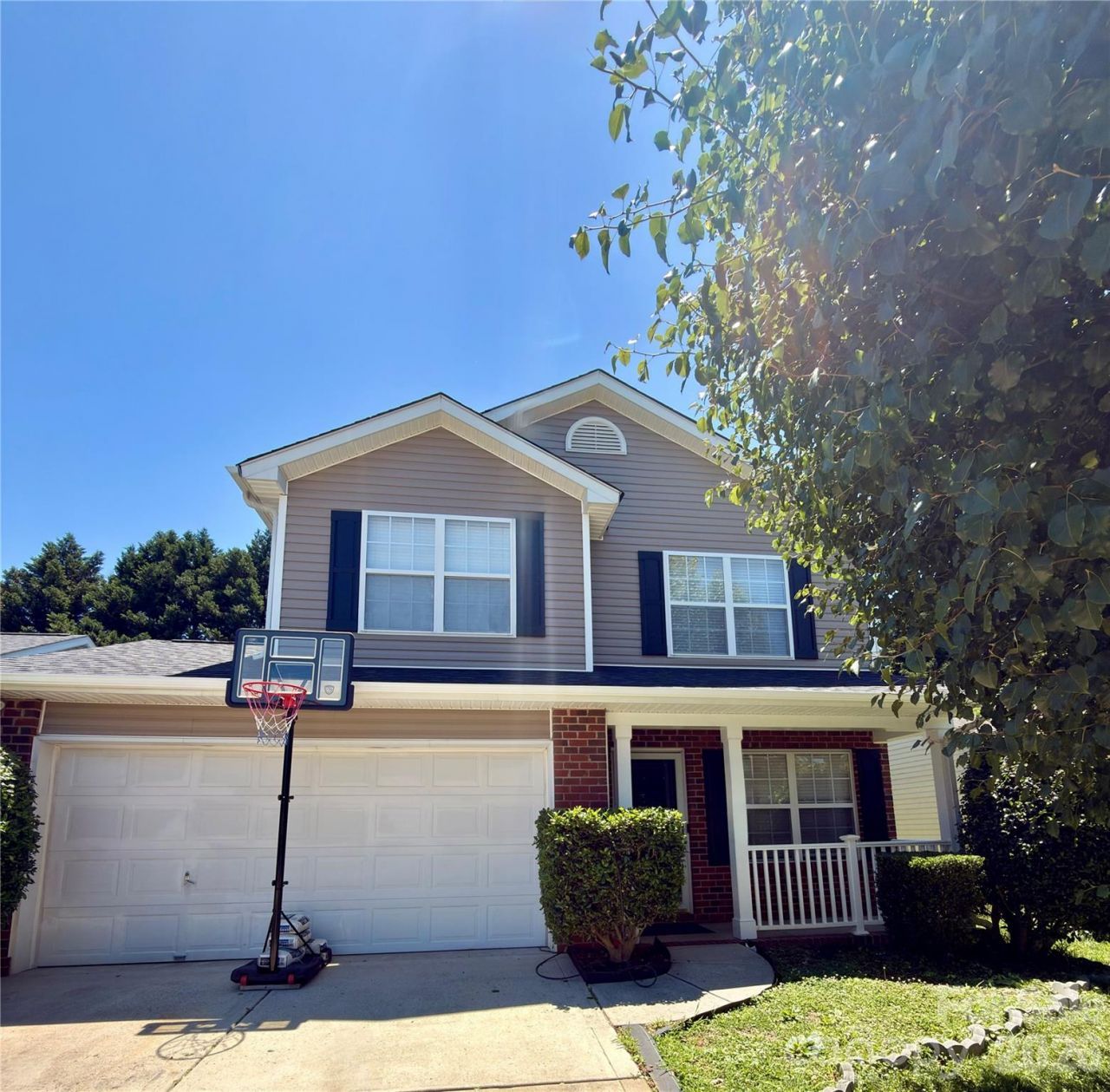 1135 Stonehenge Lane , Charlotte, NC 28216 Main Photo