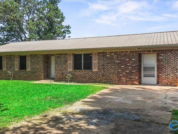 80 Mcdonald Lane, Guntersville, AL 35976