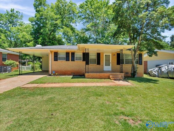 3018 Holiday Drive SW, Huntsville, AL 35805