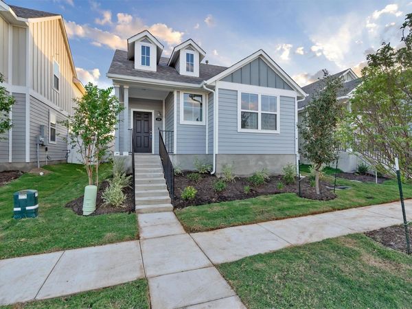 109 Tillage RD , Elgin, TX 78621