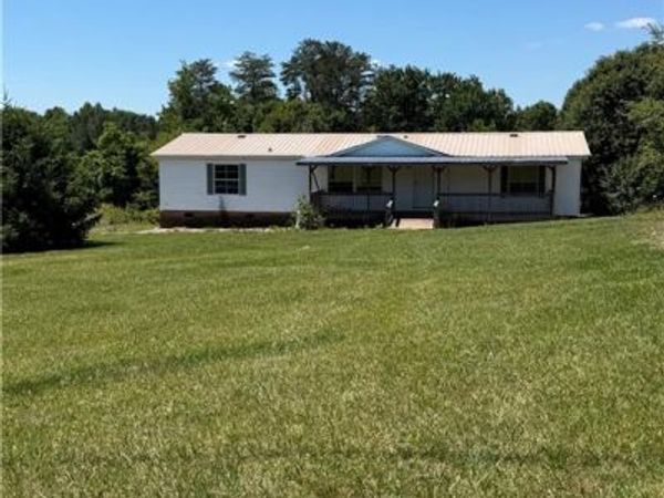 1940 Turkey Ford Road , Mount Airy, NC 27030
