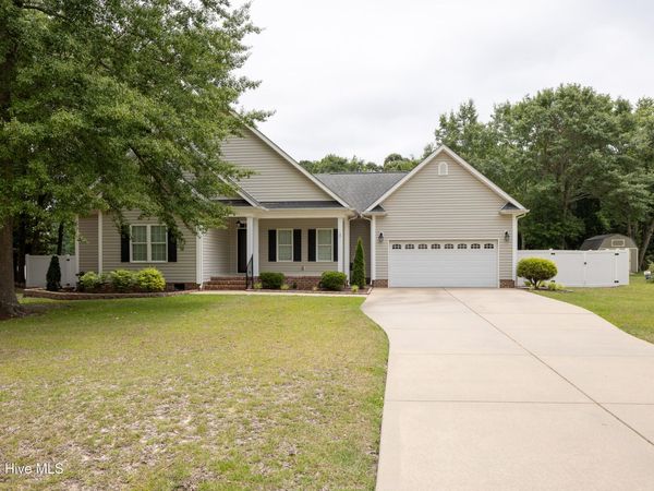 294 Pinecroft Drive , Dunn, NC 28334