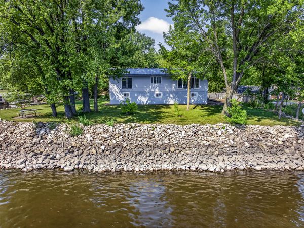 23813 Lake Rd, Trempealeau, WI 54661