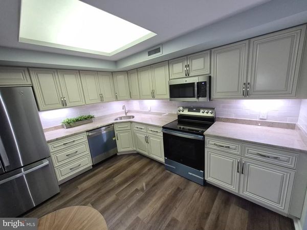 1100 UNIT LOVERING AVENUE, Unit 806, WILMINGTON, DE 19806