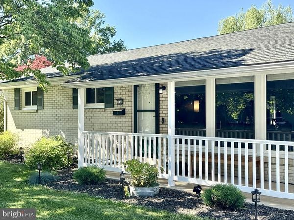 132 YORKSHIRE DRIVE , MECHANICSBURG, PA 17055