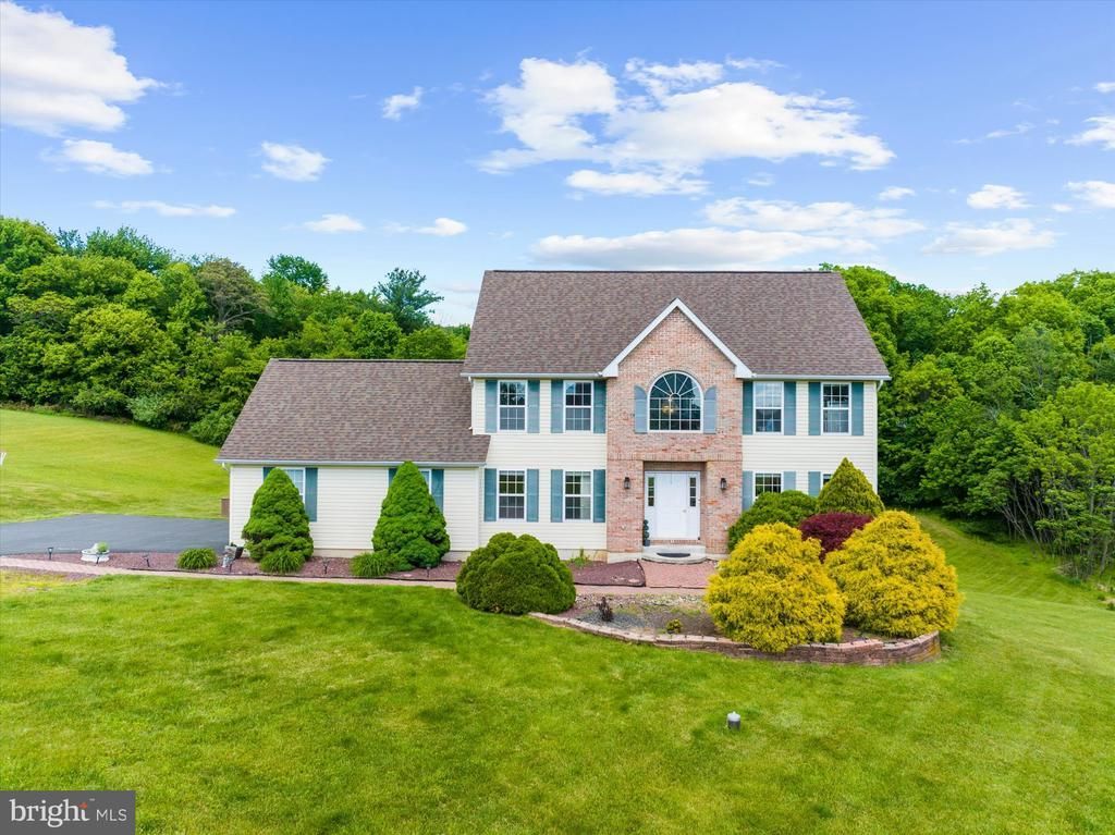 207 STACIA WAY, SAYLORSBURG, PA 18353