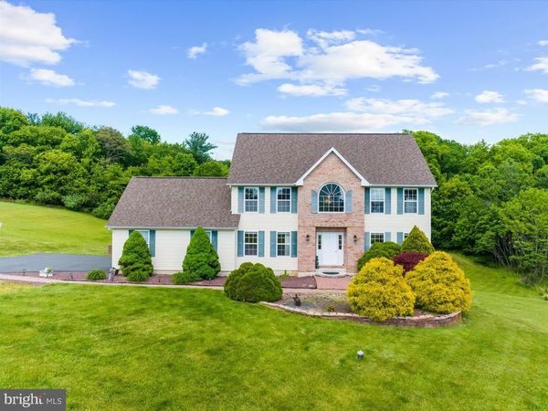 207 STACIA WAY, SAYLORSBURG, PA 18353