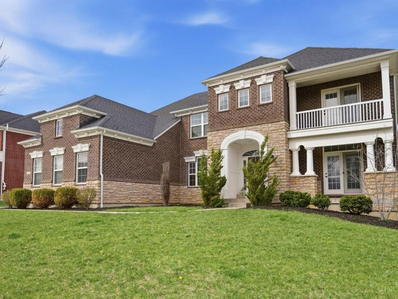 4354 Highland Green Drive, Mason, OH 45040 Photo 2