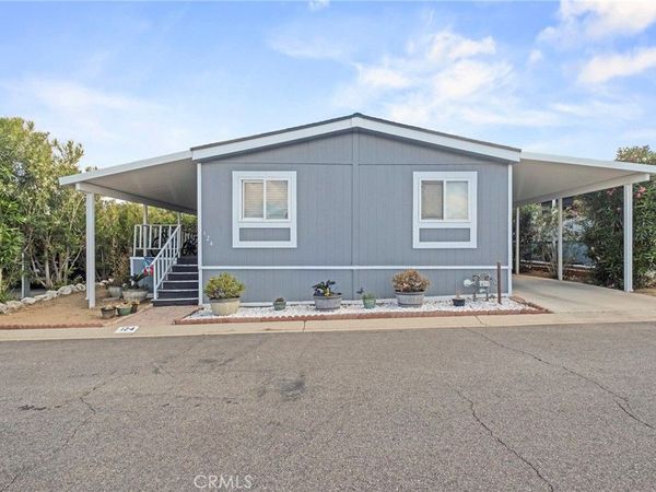5200 Entrar Drive , Unit 124, Palmdale, CA 93551