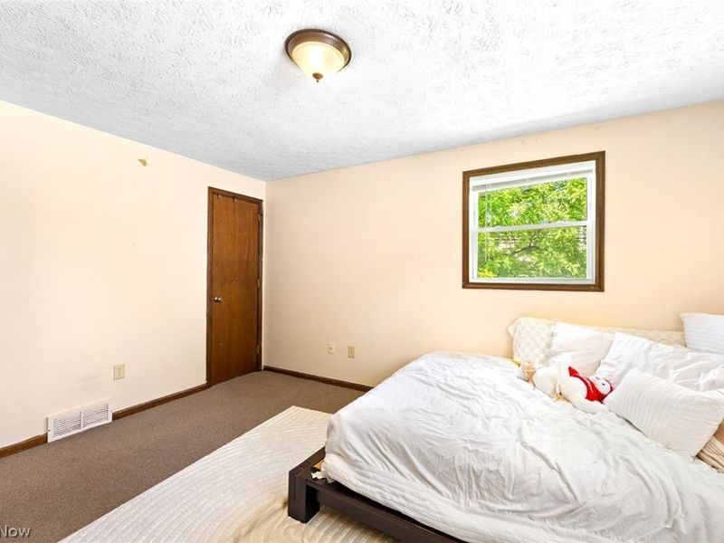 1140 E Maple Street , North Canton, OH 44720 Photo 18