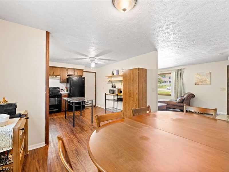 1140 E Maple Street , North Canton, OH 44720 Photo 7