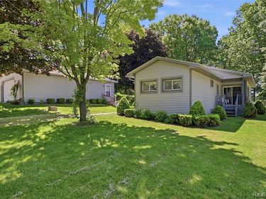 3700 Sylvester Drive, Dryden Twp, MI 48428