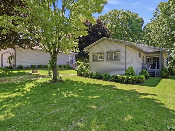3700 Sylvester Drive, Dryden Twp, MI 48428