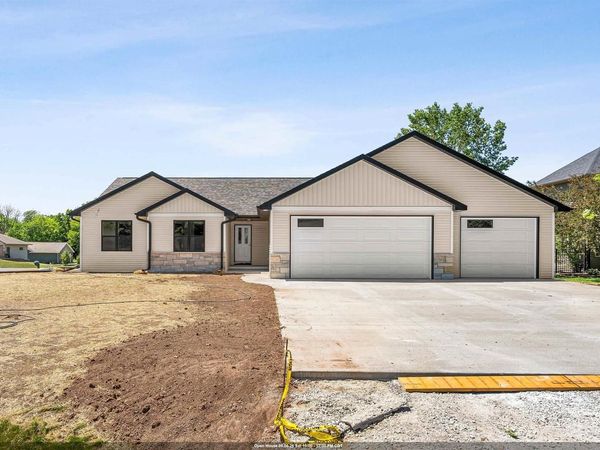 W5168 NATURES WAY DRIVE, Sherwood, WI 54169