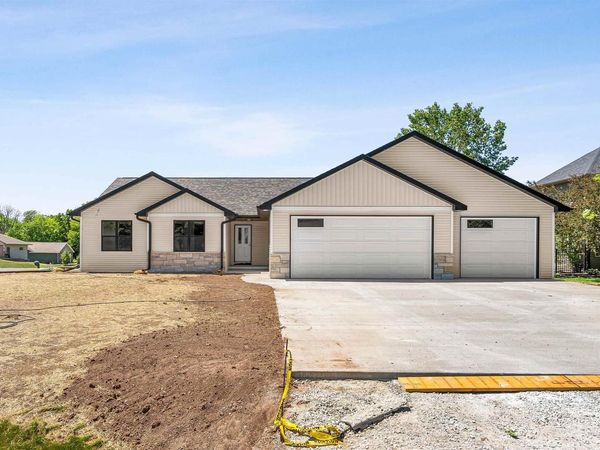 W5168 NATURES WAY DRIVE, Sherwood, WI 54169