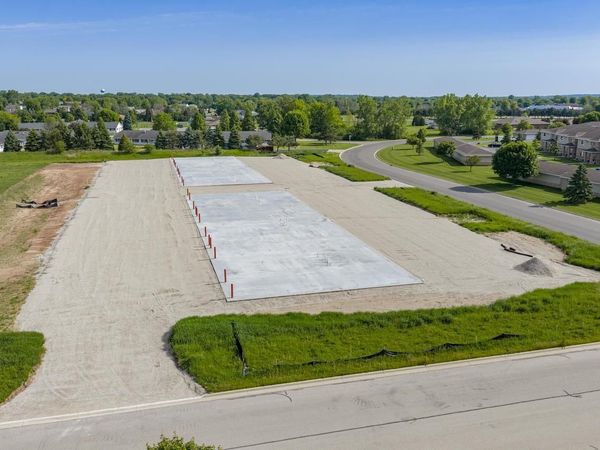 1662 SWAN ROAD, De Pere, WI 54115