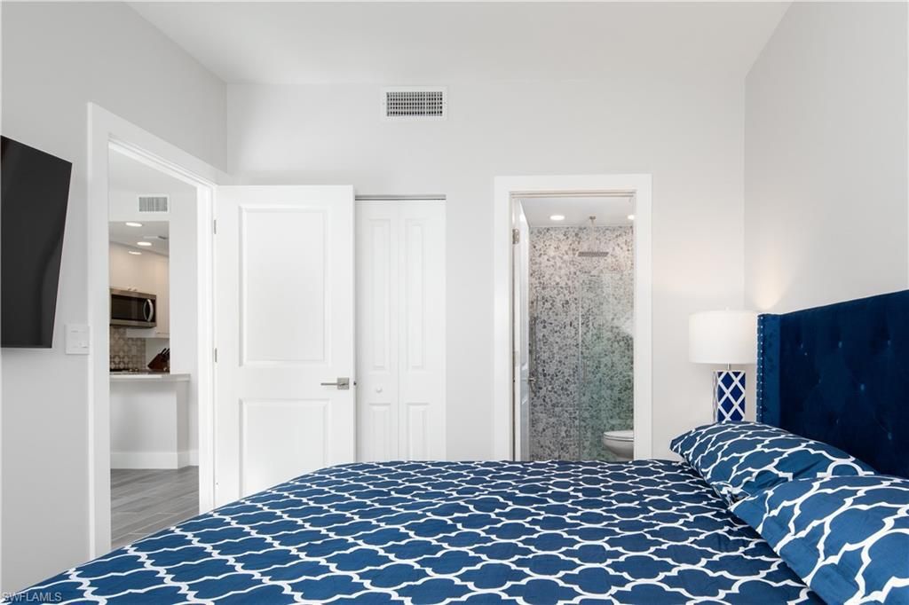 3323 Olympic Dr, Unit 711, Naples, FL 34105 Photo