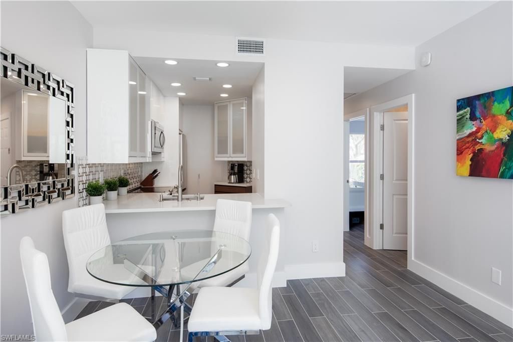 3323 Olympic Dr, Unit 711, Naples, FL 34105 Photo