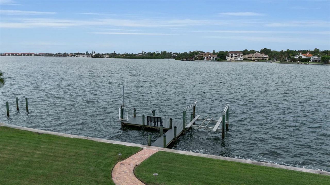 1541 Caribbean Drive, Sarasota, FL 34231 Photo