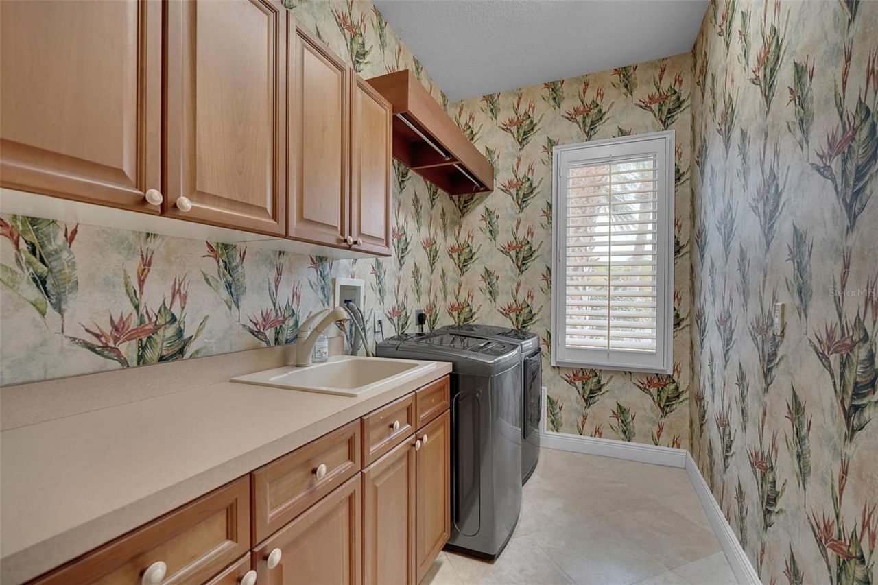1541 Caribbean Drive, Sarasota, FL 34231 Photo