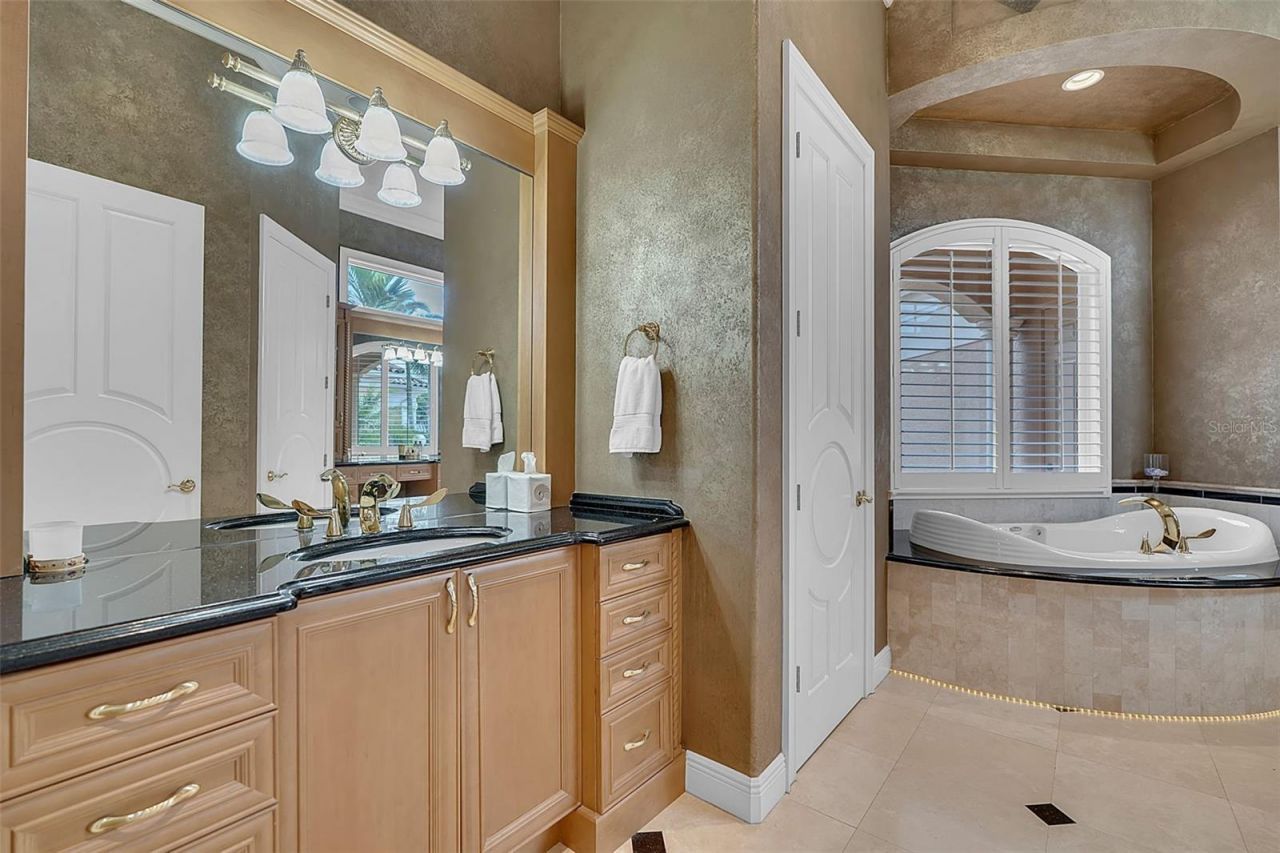 1541 Caribbean Drive, Sarasota, FL 34231 Photo