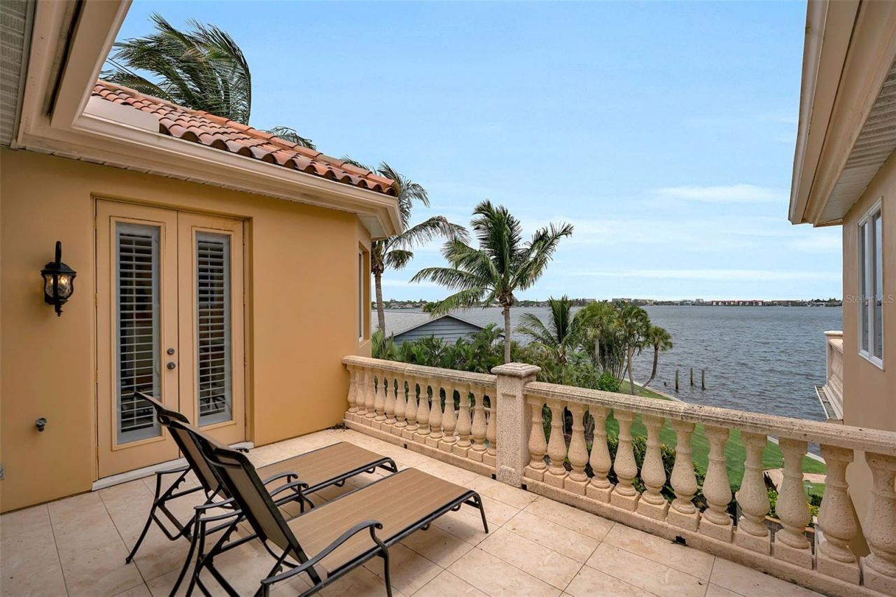 1541 Caribbean Drive, Sarasota, FL 34231 Photo