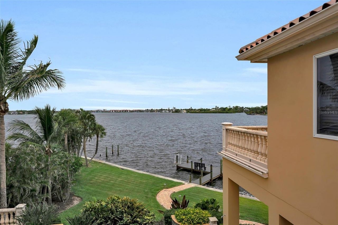 1541 Caribbean Drive, Sarasota, FL 34231 Photo