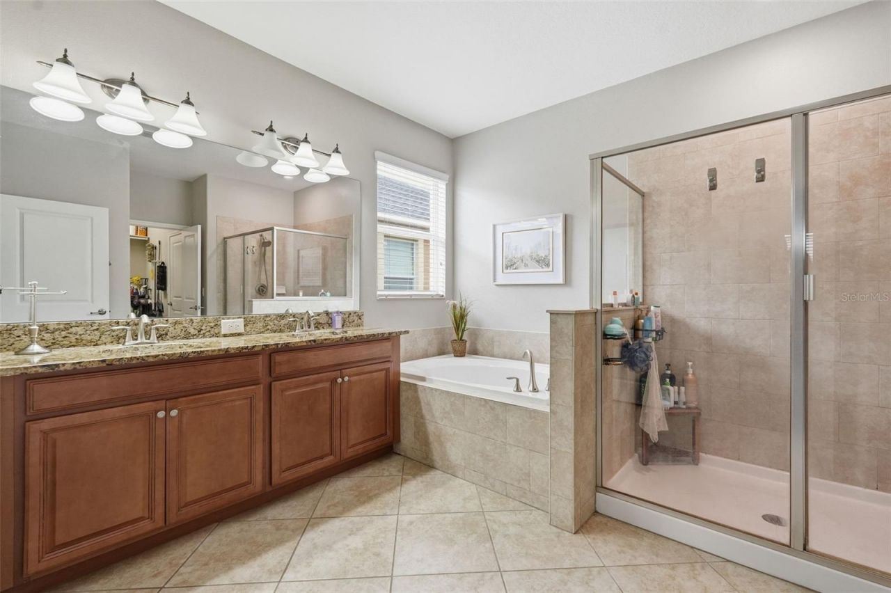 11804 Valhalla Woods Drive , Riverview, FL 33579 Photo