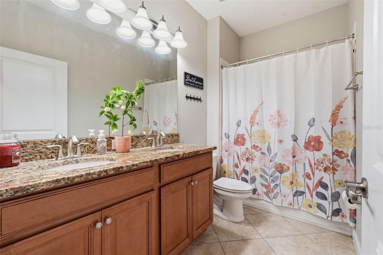 11804 Valhalla Woods Drive , Riverview, FL 33579 Photo