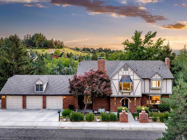 2073 E Ridgecrest Drive, Boise, ID 83712