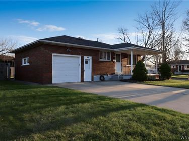 9605 Greenwald Avenue , Niagara Falls, NY 14304