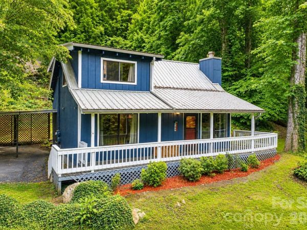 100 Bristol Lane, Maggie Valley, NC 28751
