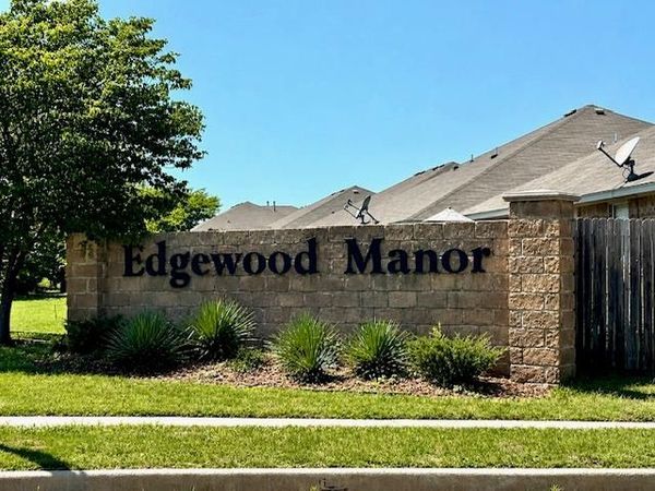 11823 SW 14th Street, Yukon, OK 73099