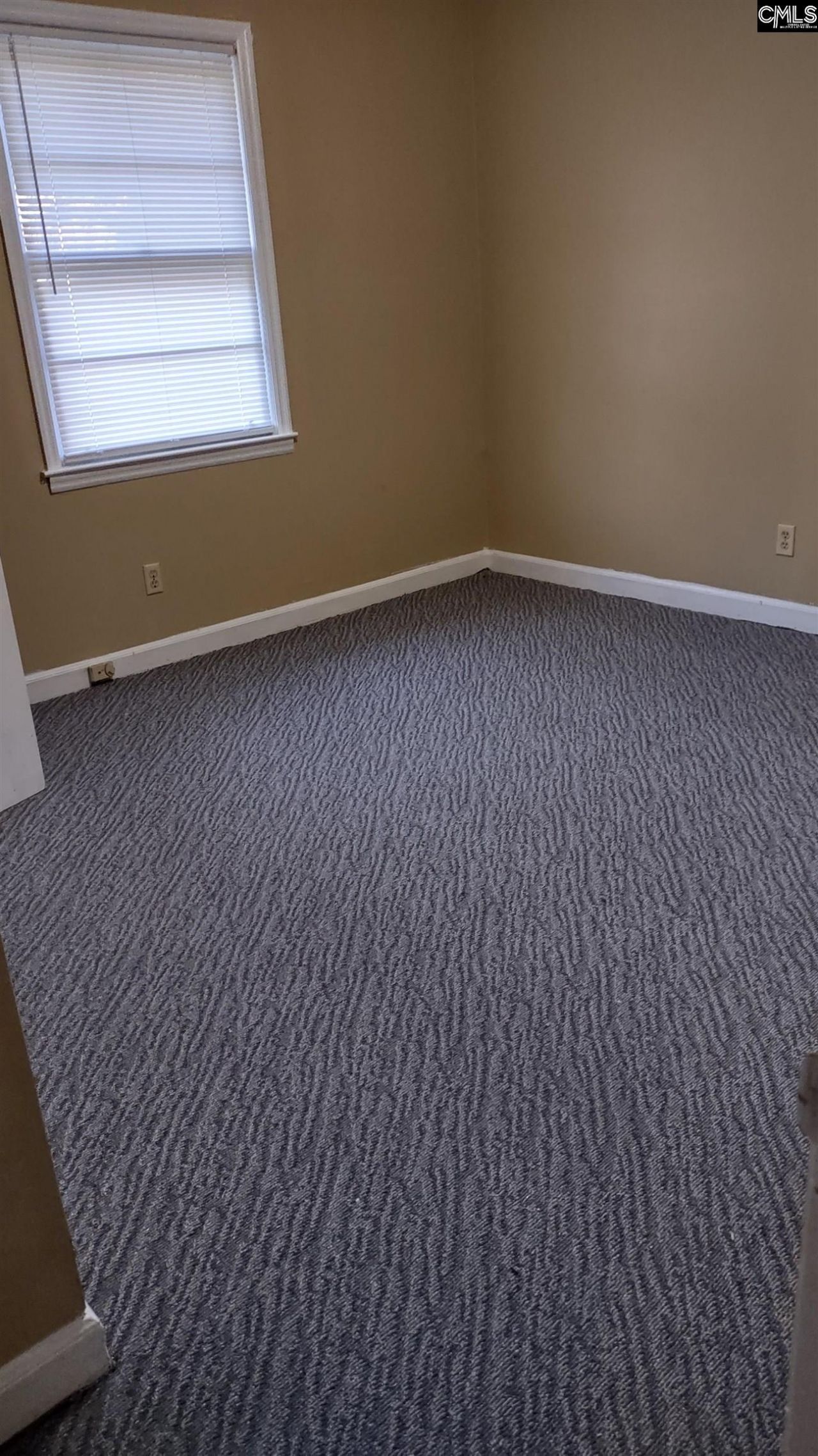 114 Henry Street  Photo 6