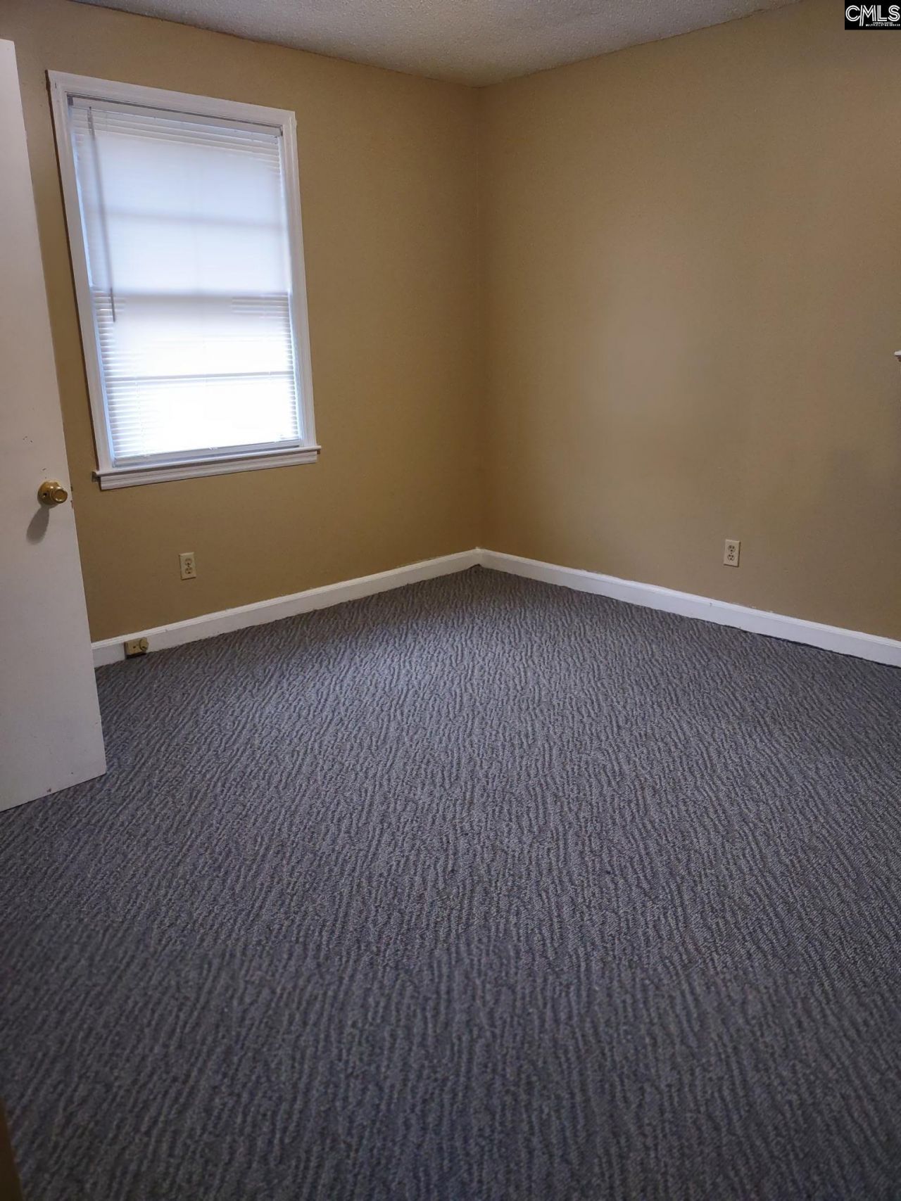 114 Henry Street Photo 9