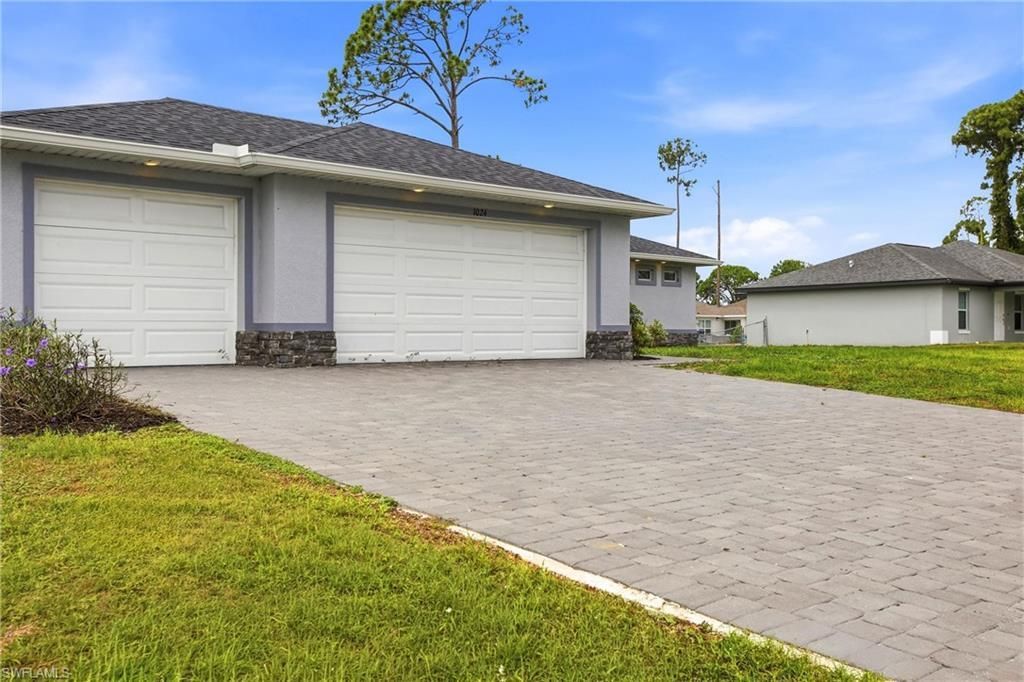 1024 NE 33rd Ln, Cape Coral, FL 33909 Photo