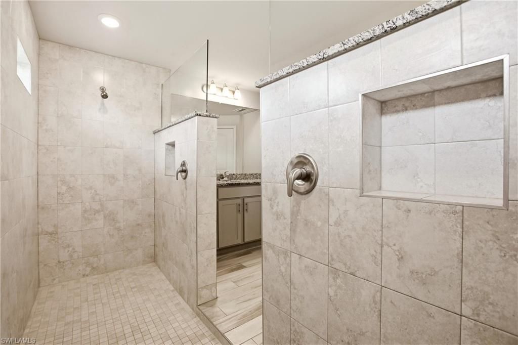 1024 NE 33rd Ln, Cape Coral, FL 33909 Photo