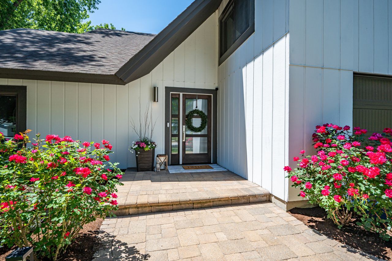 52 Redstart Road, Naperville, IL 60565